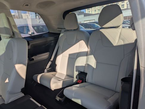 New 2026 Volvo XC90 T8 Ultra w/ Protection Package Premier image 17