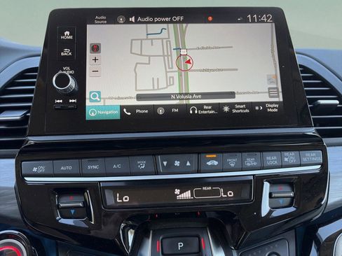 Used 2025 Honda Odyssey Elite image 19