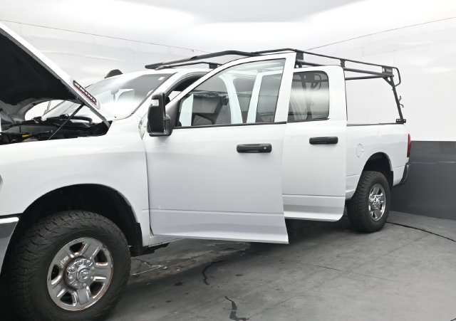 Used 2024 RAM 2500 Tradesman w/ Chrome Appearance Group AWD/4WD image 44