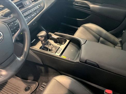 Used 2025 Lexus ES 300h F Sport w/ Accessory Package (Z1) FWD image 16