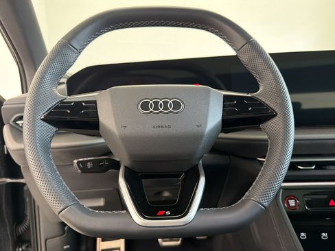 Used 2025 Audi SQ5 Premium Plus AWD/4WD image 11