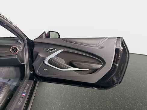 Used 2022 Chevrolet Camaro SS RWD image 16