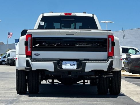 New 2026 Ford F350 Platinum AWD/4WD image 4