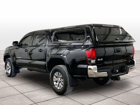 Used 2019 Toyota Tacoma SR5 AWD/4WD image 11