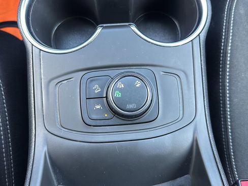 Certified 2023 GMC Terrain SLE w/ Elevation Edition AWD/4WD image 36