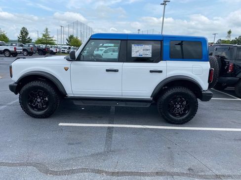 New 2026 Ford Bronco Badlands AWD/4WD image 4