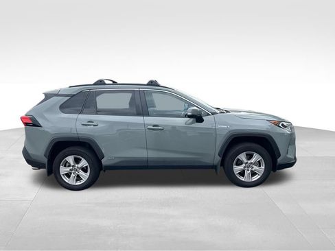 Used 2020 Toyota RAV4 XLE w/ Convenience Package AWD/4WD image 6