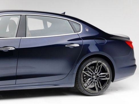 Used 2020 Maserati Quattroporte S GranSport image 27