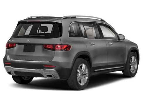 Used 2022 Mercedes-Benz GLB 250 image 4