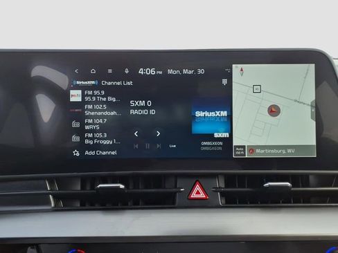 Used 2025 Kia Sportage EX w/ Premium Package image 22