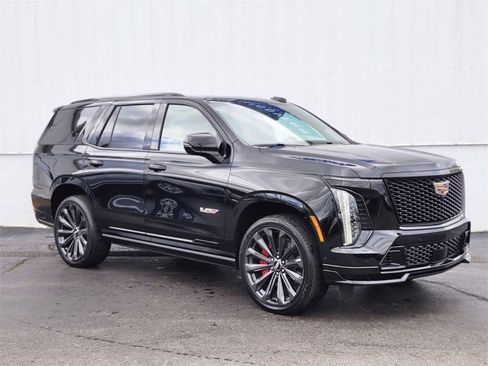 Certified 2025 Cadillac Escalade V image 7