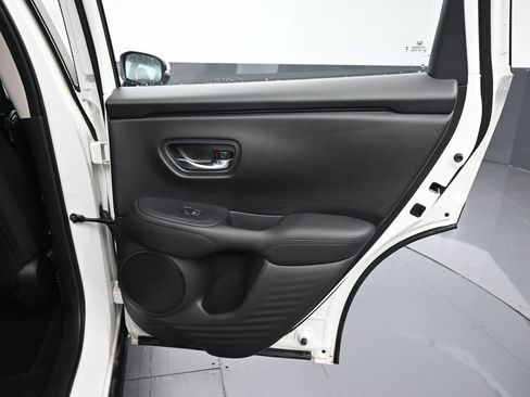 Certified 2025 Honda HR-V LX image 36