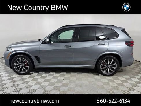 Used 2024 BMW X5 xDrive40i w/ M Sport Package AWD/4WD image 4