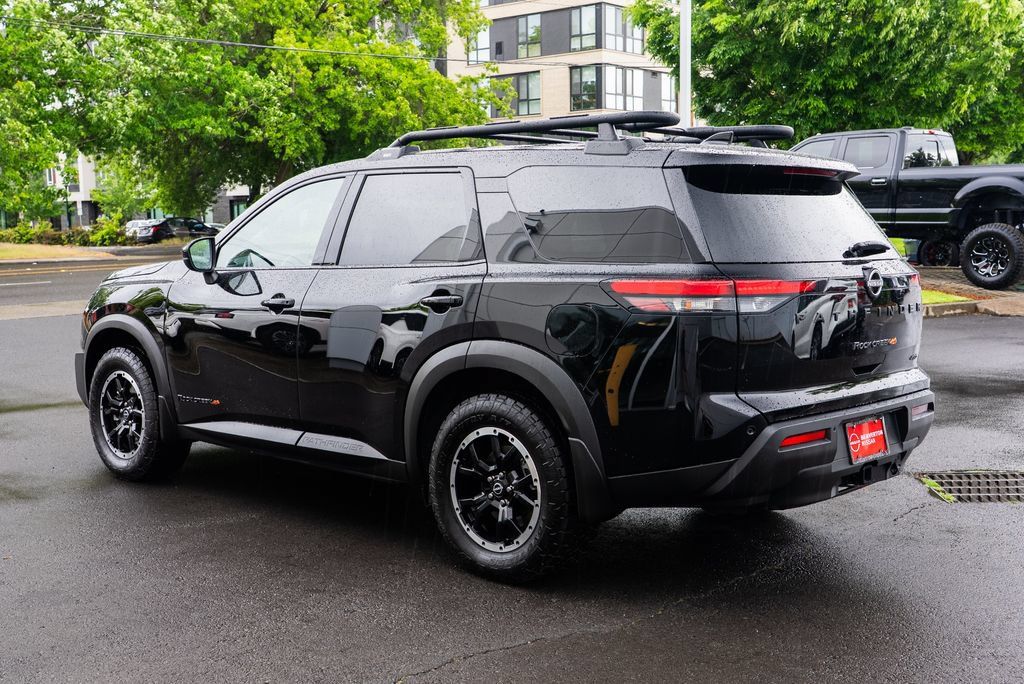 Used 2025 Nissan Pathfinder Rock Creek AWD/4WD image 4