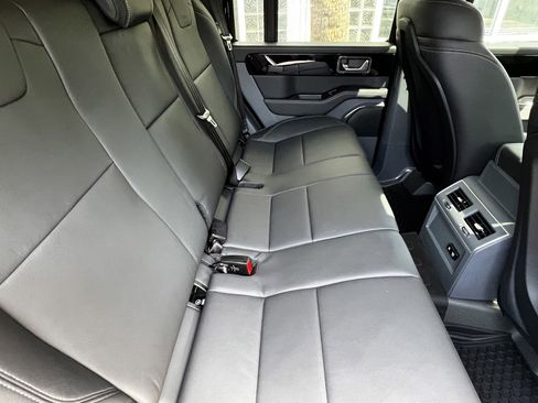 Used 2025 INEOS Grenadier Fieldmaster Edition image 26