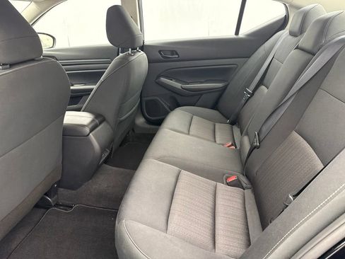 Used 2024 Nissan Altima 2.5 SV FWD image 16