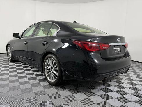 Used 2018 INFINITI Q50 Luxe w/ Essential Package (3.0T Luxe) image 3