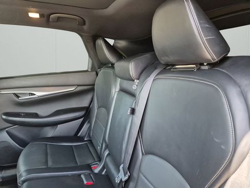 Used 2022 INFINITI QX50 Luxe w/ Appearance Package FWD image 20