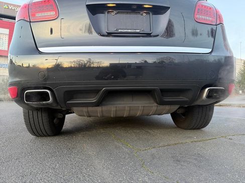 Used 2011 Porsche Cayenne image 11