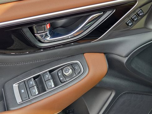 Used 2025 Subaru Outback Touring XT w/ Popular Package #2 image 13