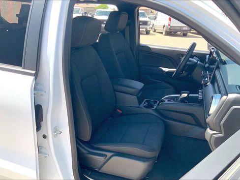 Used 2024 Chevrolet Colorado LT w/ LT Convenience Package image 9