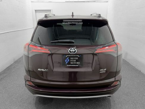 Used 2016 Toyota RAV4 XLE AWD/4WD image 7