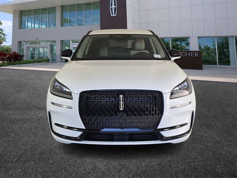 New 2026 Lincoln Corsair Premiere image 3
