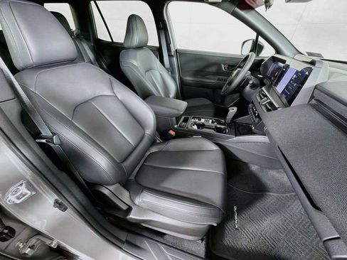 Used 2026 Subaru Outback Premium AWD/4WD image 31