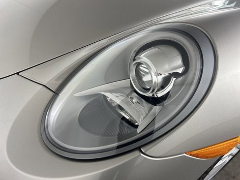 Used 2012 Porsche 911 Carrera image 18