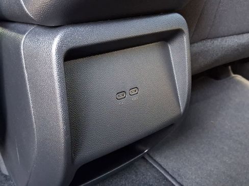 New 2026 Chevrolet Equinox EV LT image 21