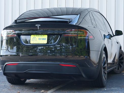 Used 2023 Tesla Model X AWD/4WD image 4