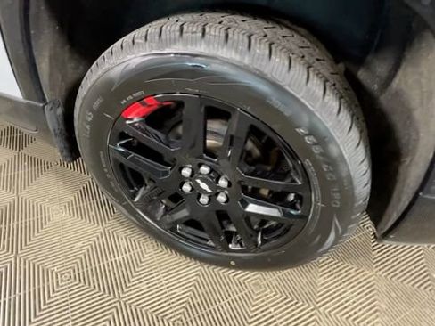 Used 2019 Chevrolet Traverse Premier w/ Redline Edition AWD/4WD image 16