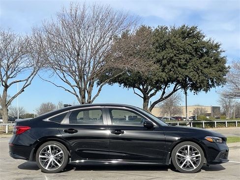 Certified 2024 Honda Civic Touring image 3