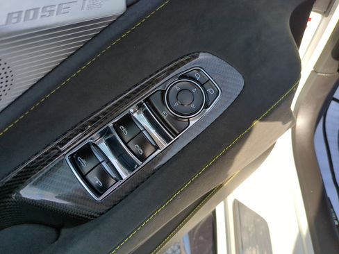 Used 2025 Chevrolet Corvette Z06 image 16