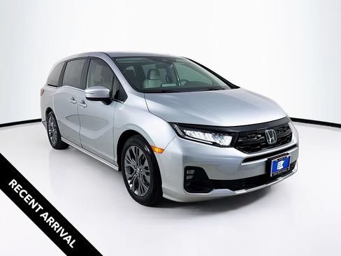Used 2026 Honda Odyssey Touring image 1