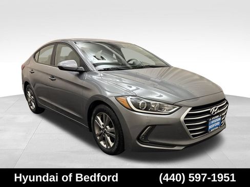 Used 2018 Hyundai Elantra Value Edition FWD image 3