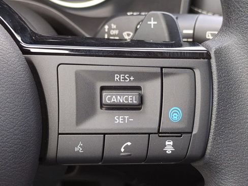Certified 2023 Nissan Rogue SV AWD/4WD image 31