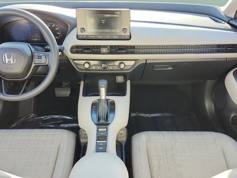 Certified 2023 Honda HR-V LX image 13