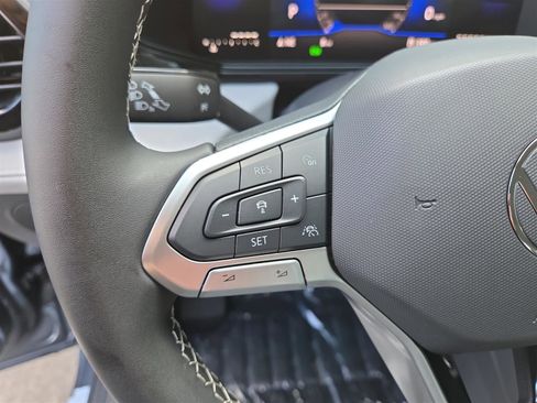 Used 2025 Volkswagen Taos S image 18