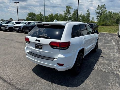 Used 2021 Jeep Grand Cherokee Laredo X AWD/4WD image 7