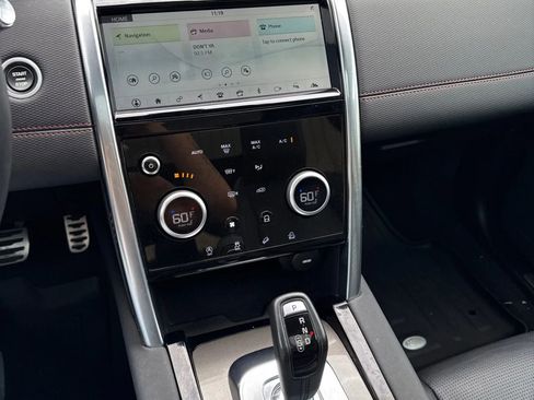 Used 2020 Land Rover Discovery Sport SE R-Dynamic image 21