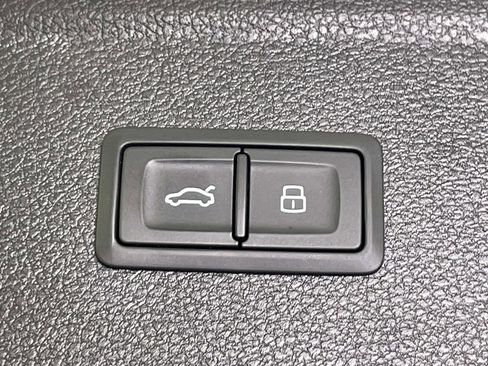 Used 2022 Audi Q5 2.0T Premium Plus image 21