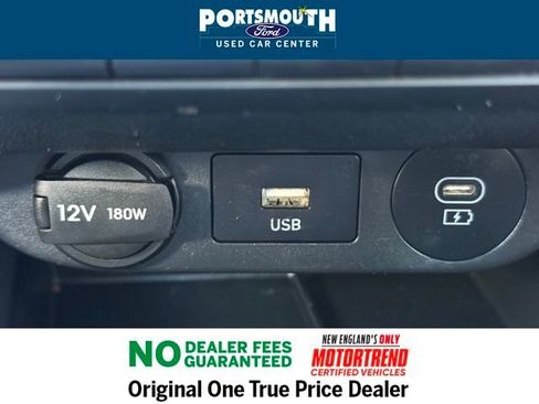 Used 2024 Hyundai Elantra Limited image 17