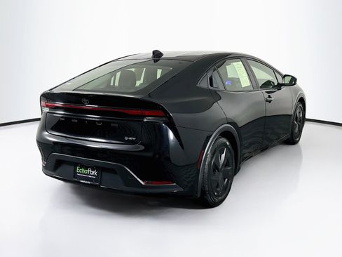 Used 2024 Toyota Prius LE FWD image 9