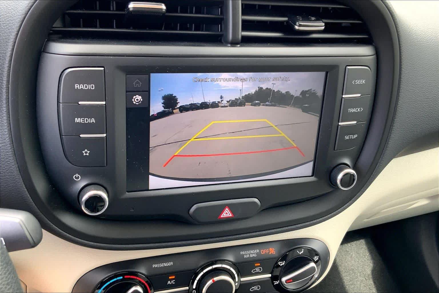 Used 2025 Kia Soul LX w/ LX Technology Package FWD image 28
