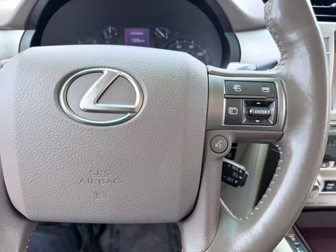 Used 2019 Lexus GX 460 Premium w/ Premium Package AWD/4WD image 36