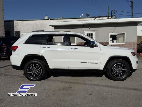 Used 2019 Jeep Grand Cherokee Limited image 9