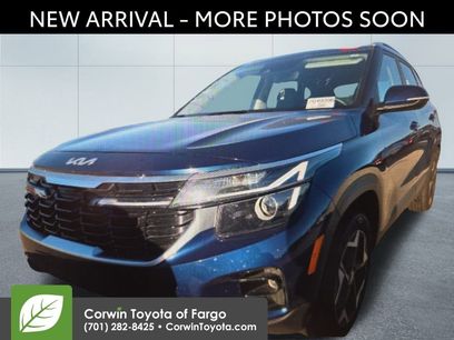 Used 2025 Kia Seltos EX