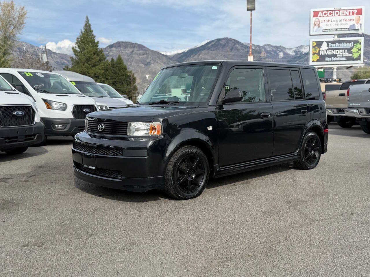 Used 2006 Scion xB FWD image 1