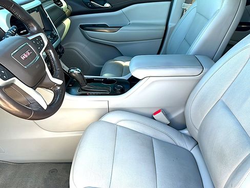 Used 2019 GMC Acadia SLT FWD image 13